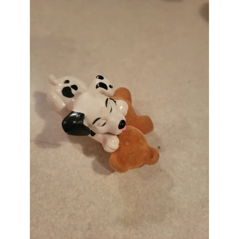 McDonalds Happy Meal Toy Disney's 101 Dalmatians Dog Playing W/Bear Cake Topper